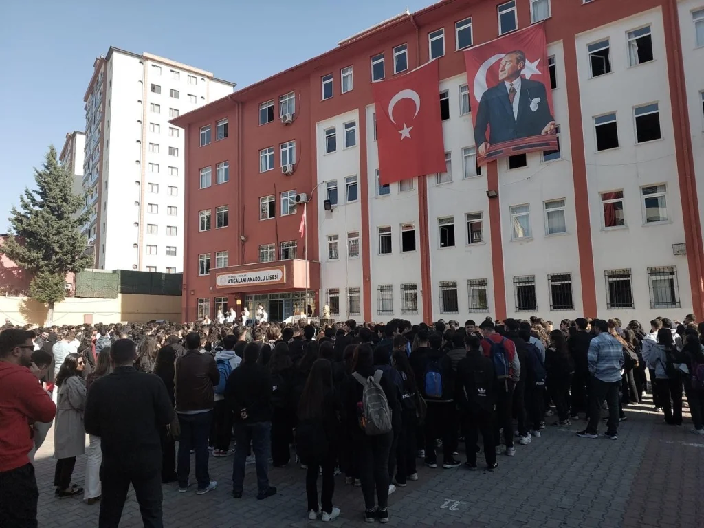 Esenler Atışalanı Anadolu Lisesi