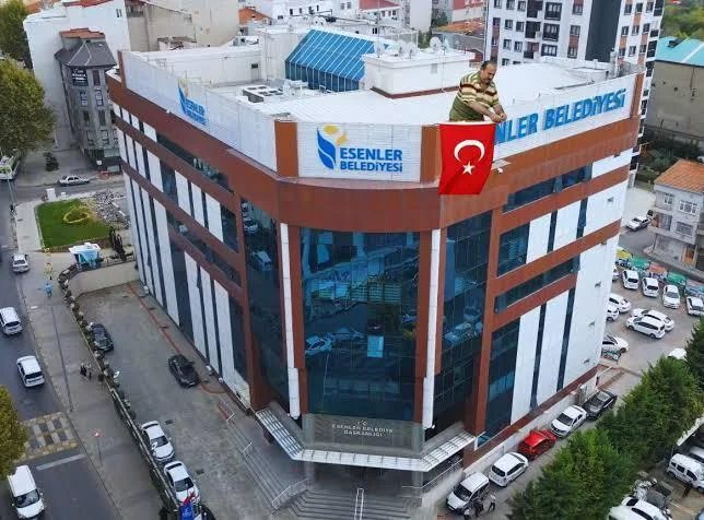 Esenler Belediye Binası