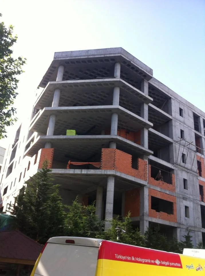 Esenler Belediye Binası